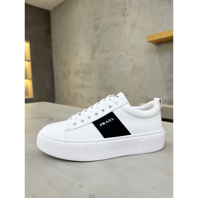 Pra*a casual shoes
